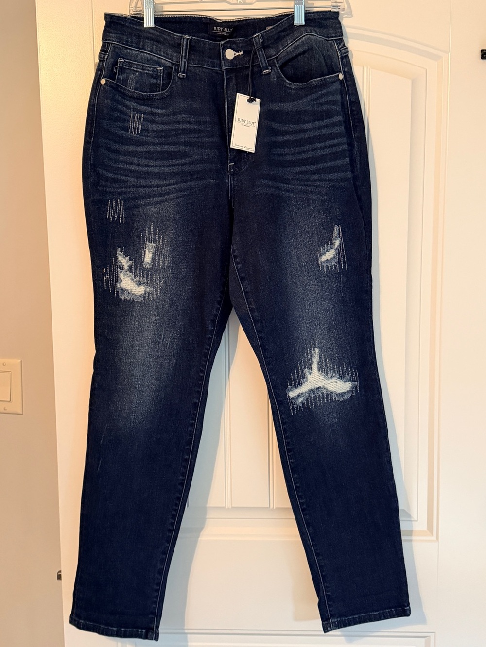 Judy Blue Dark Wash Distressed Boyfriend Jeans